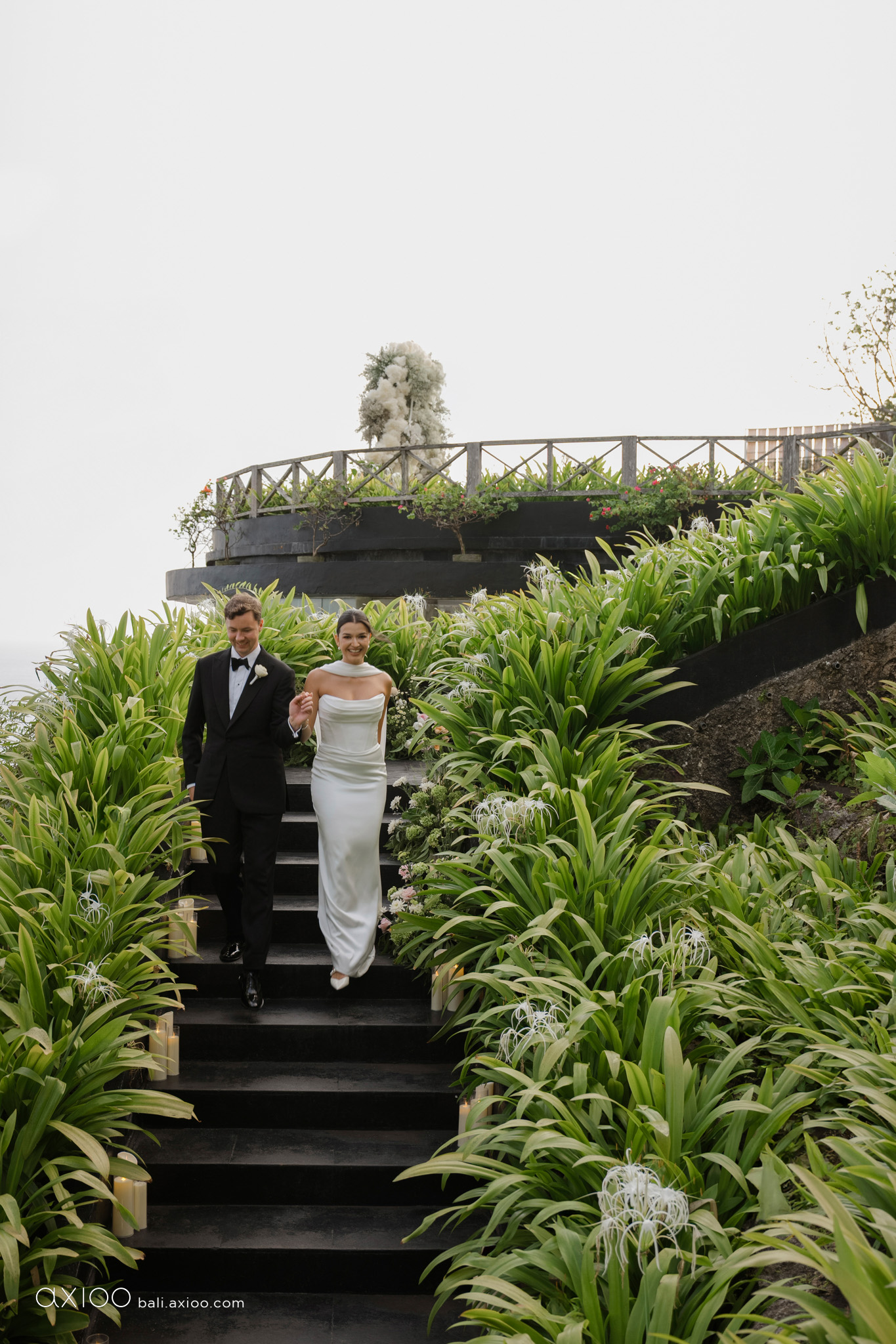 Axioo: In the Spur of the Moment